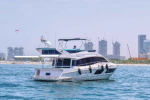 Luxury_yacht_rental_dubai