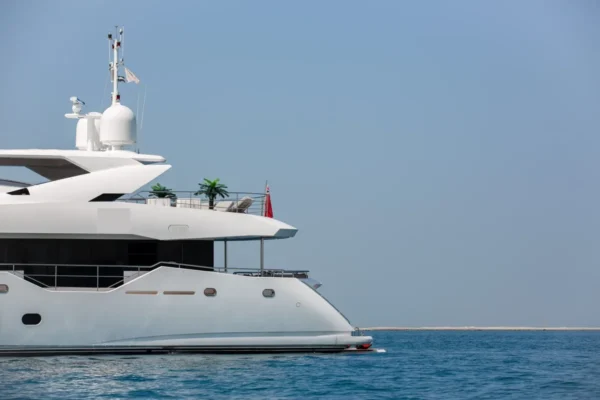 Sunseeker 116ft Yacht Half Image