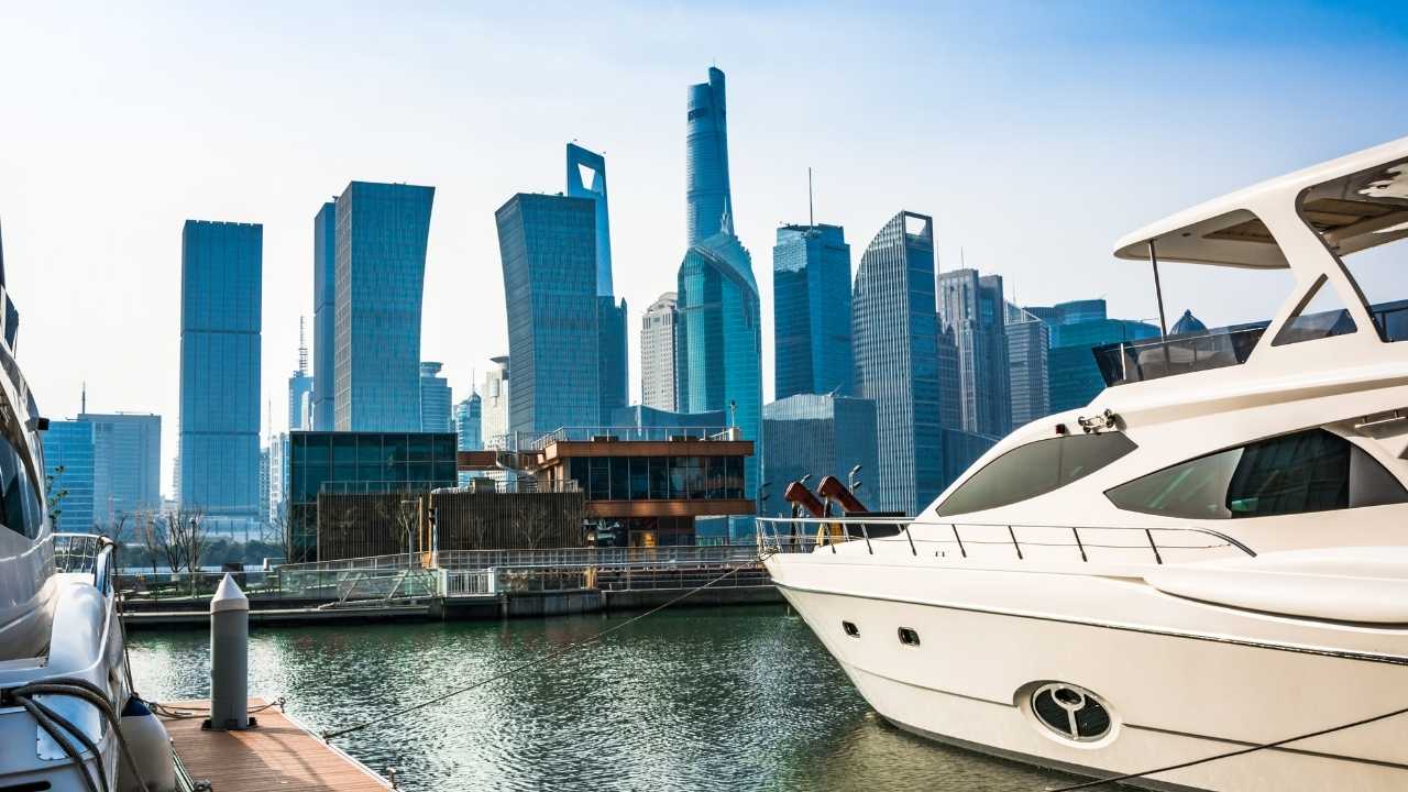 Yacht Dubai marina 1