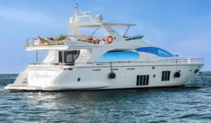 Luxury Yachts 12 Luxury_yacht_dubai_Azimut_88