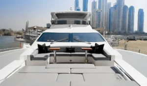 Luxury yacht dubai Azimut 88 5